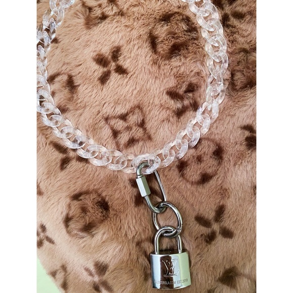 UNION original Cuban Padlock Necklace 🔐 - Picture 2 of 5